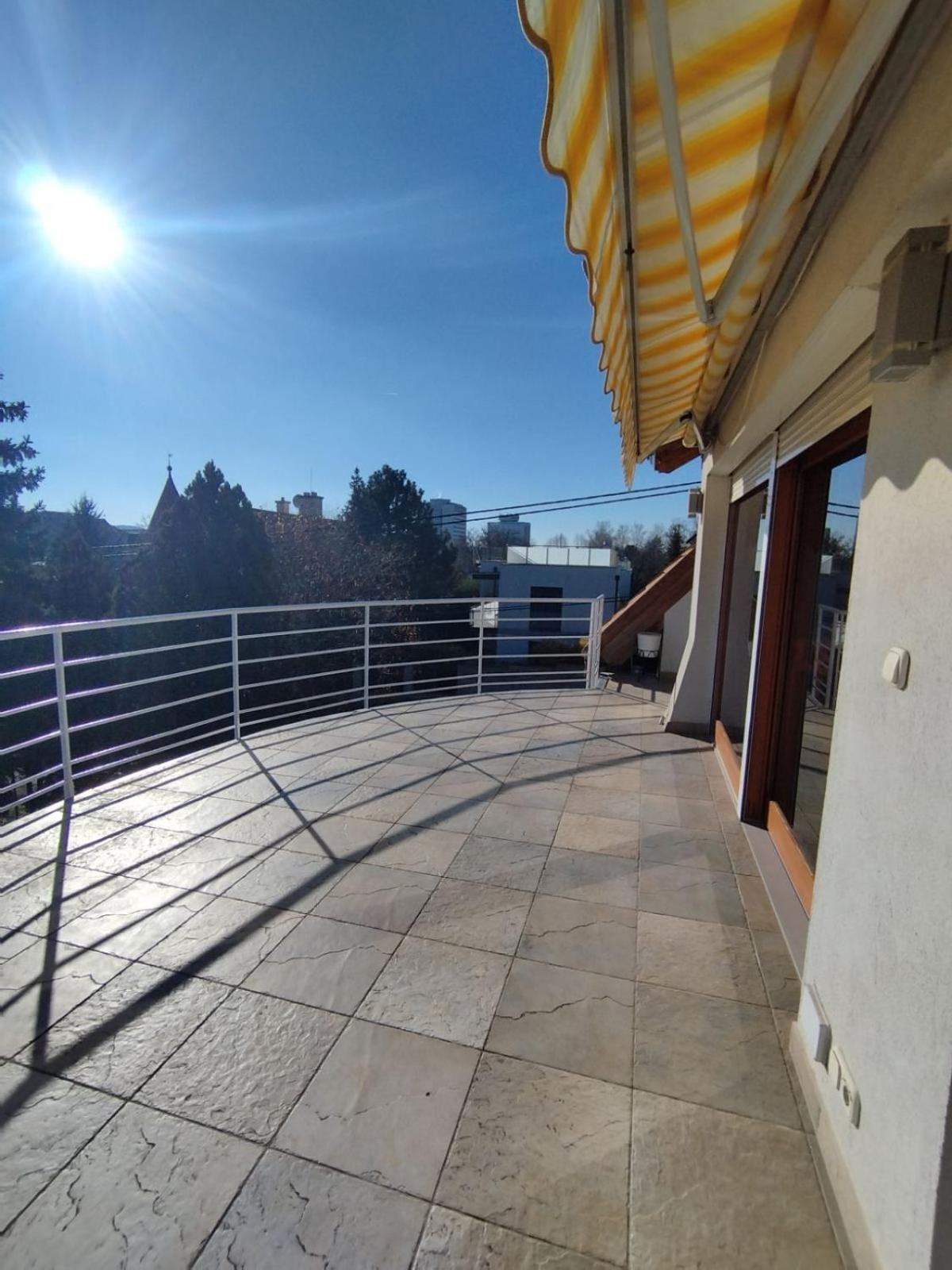 Apartman Vitorlas Vendeghaz Hotel Balatonfured Exterior photo